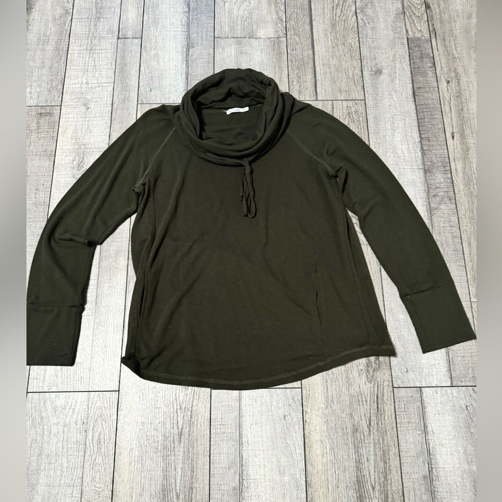 Women’s Pullover Cowl Neck Size Large